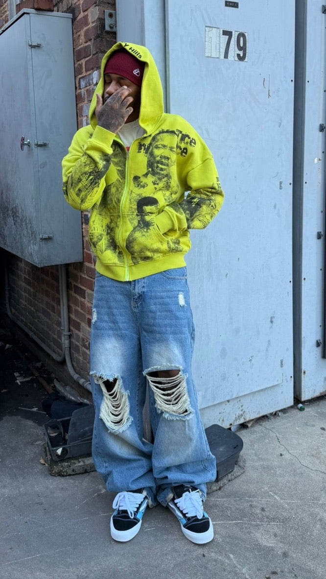 @nomorefreeswag wearing Visionary Hills Volt Green Revolución